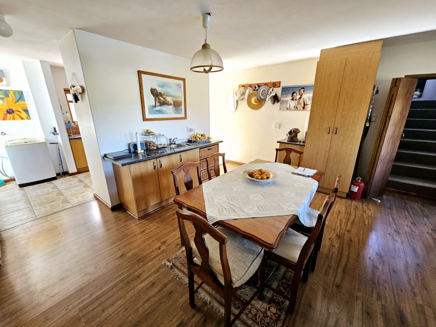 5 Bedroom Property for Sale in Stilbaai Oos Western Cape